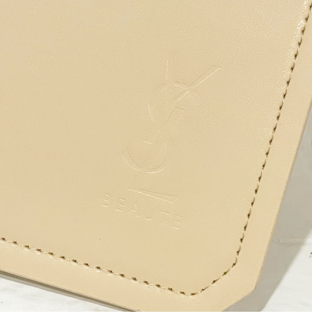Yves Saint Laurent Cream Leather Zip Wristlet Clutch - Picture 2 of 3